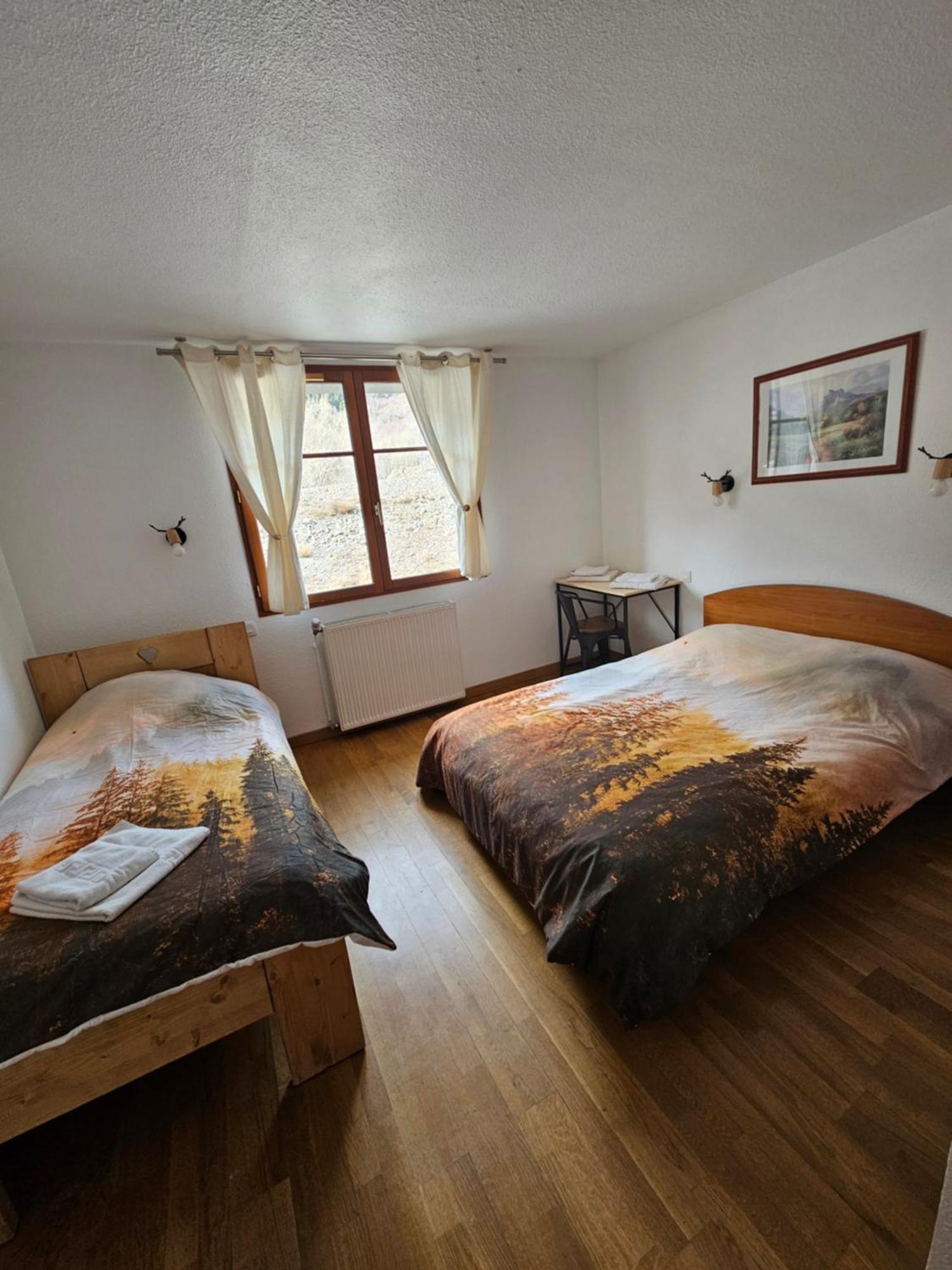 Le Campcardos Hotel Porta Екстериор снимка