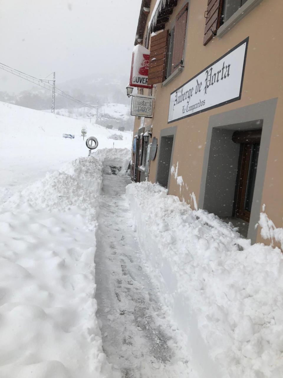 Le Campcardos Hotel Porta Екстериор снимка